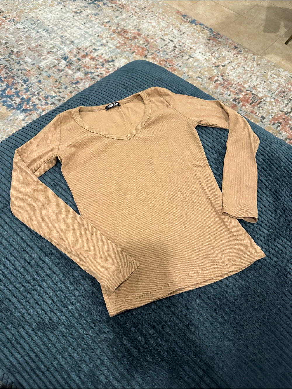 Women's Long Sleeve V-Neck Top in Coral/peach